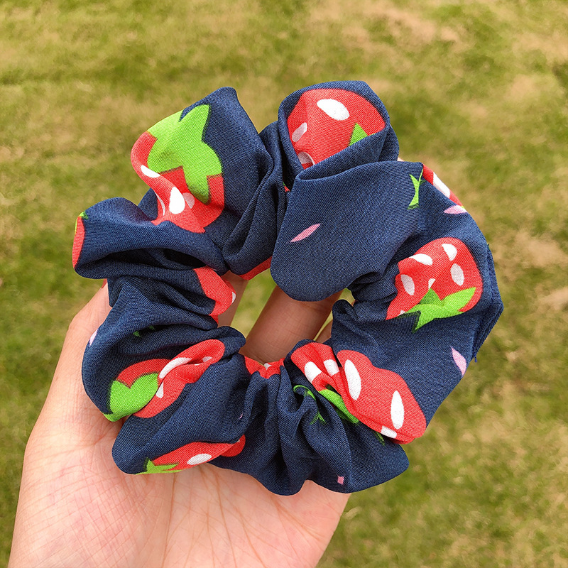 Korean New Fashion Printed Strawberry Cute Cheap Scrunchies Wholesale display picture 5