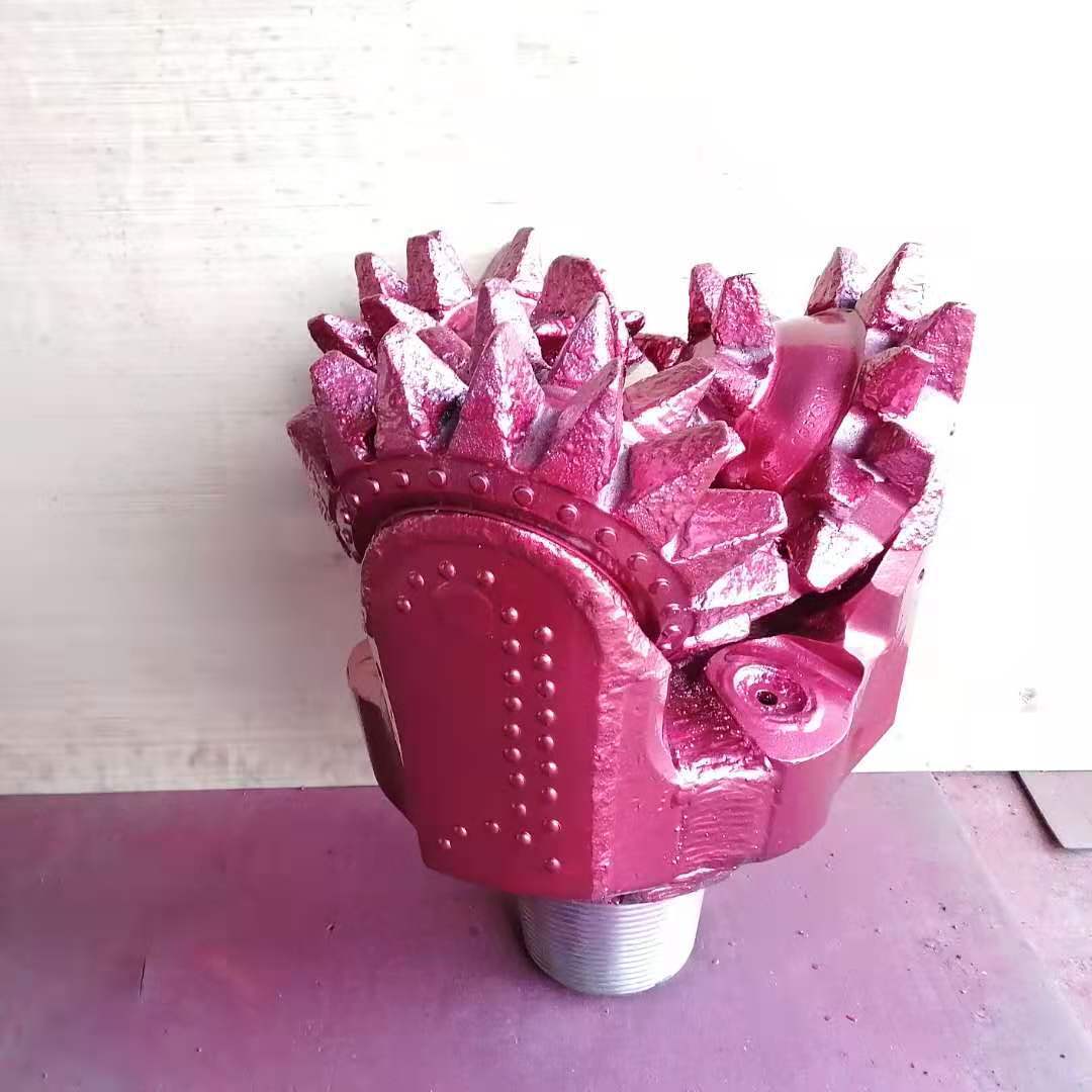 银海钻头厂家供应 YHA12 1/4-137钢尺三牙轮钻头