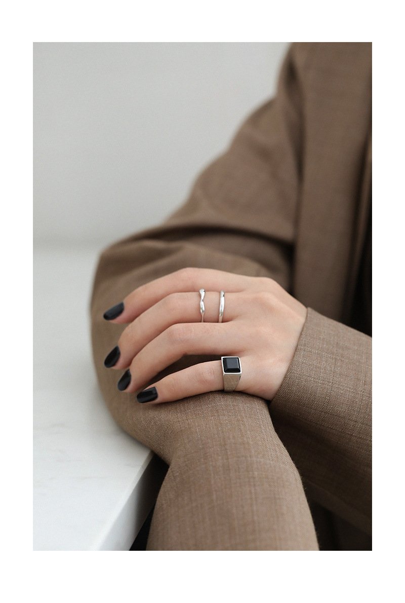 S925 Silver Geometric Square Micro-inlaid Agate Joint Ring Tail Ring display picture 4