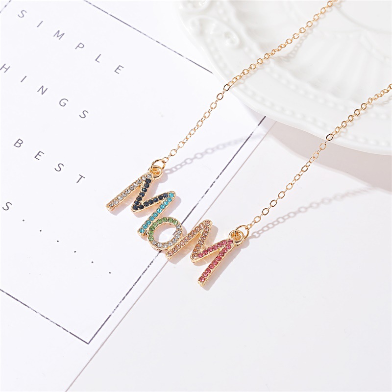 Creative Diamond Mom Letter Necklace Simple Color Diamond Clavicle Chain Mother'S Day Gift