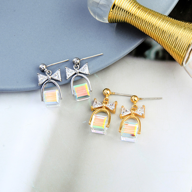 S925 Silver Bowknot Exquisite Earrings display picture 5