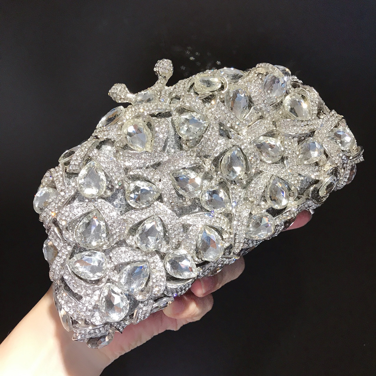 Túi clutch dạ hội đính kim cương pha lê kiểu Âu Mỹ — Nền vàng kim cương trắng, Đế Vàng Kim Cương, Nền bạc kim cương trắng, Đáy Bạc AB ảo thuật kim cương chi tiết 4