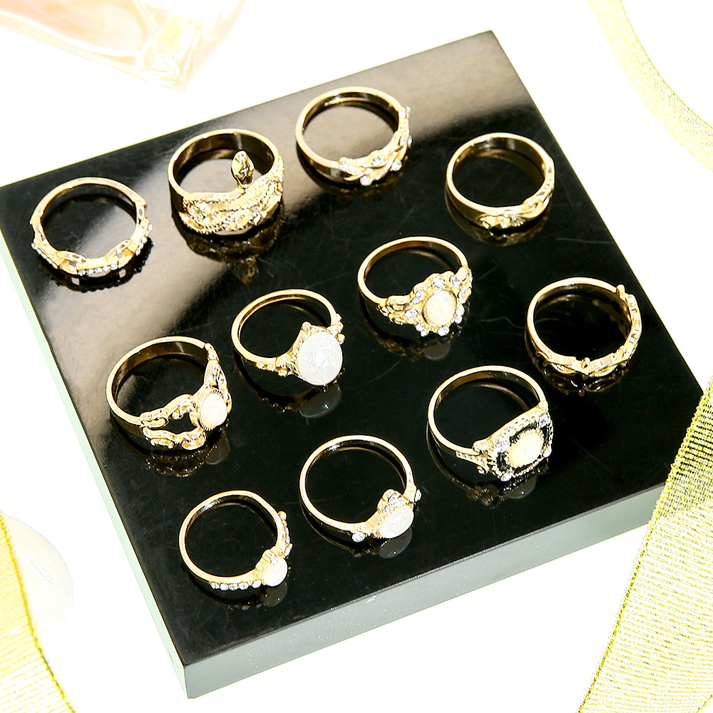 Juego De 11 Anillos De Serpentina Con Nudillos De Diamantes De Color Barroco display picture 7