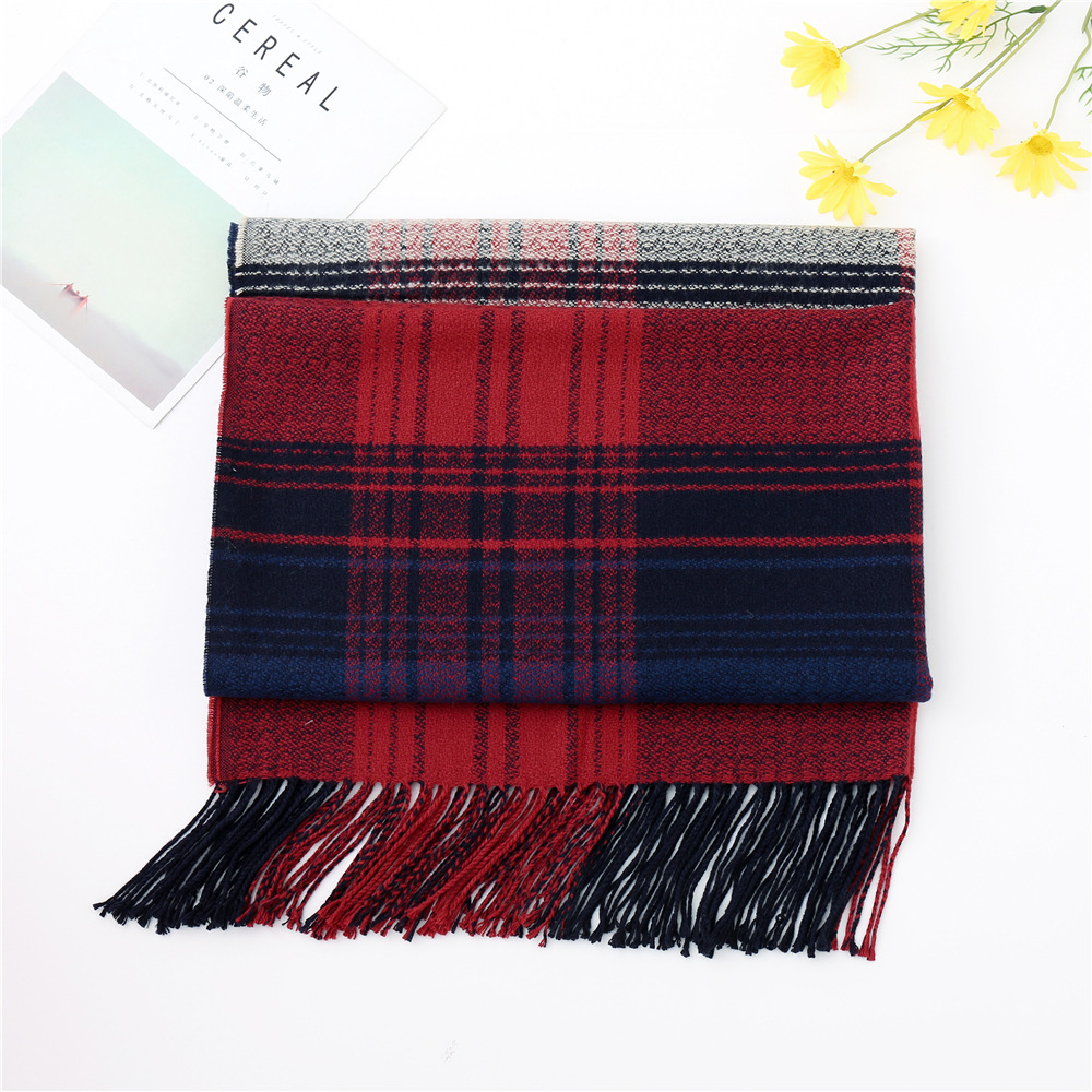 Autumn And Winter Korean Plaid Thickened Tassel Scarf display picture 5