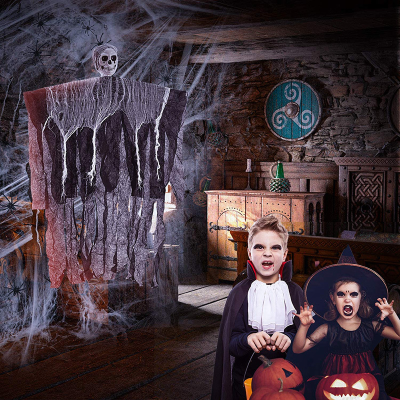 Amazon popular decoración de Halloween colgando fantasma escena diseño cráneo colgando fantasma colgando decoración casa embrujado muñeca al por mayor