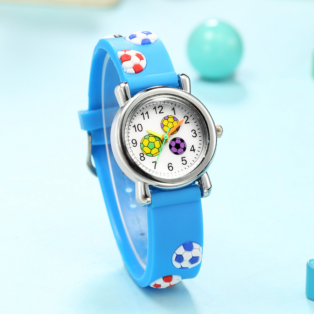 Montre De Dessin Animé Pour Enfants 3d Sculpture Flottante Bande Motif De Football Étudiant Montre Mignon Étudiant Cadeau Montre En Gros Nihaojewelry display picture 14