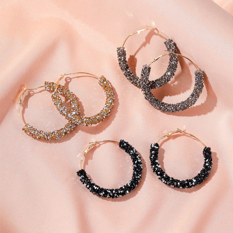 Retro Exaggerated Crystal C-shaped Earrings Yiwu Nihaojewelry Wholesale Simple Circle Hoop Earrings display picture 3