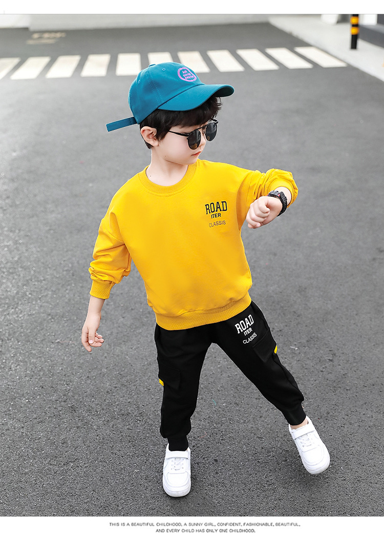 Stagione autunnale 2023 da ragazzo, set da due pezzi a maniche lunghe per sport e tempo libero per bambini belli_voghion.com