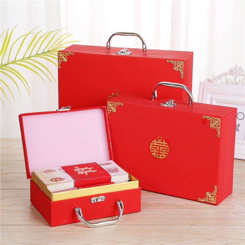 Creative engagement wedding gift box wit...