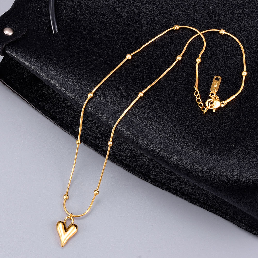 Heart Titanium Steel Inlaid Shell Inlaid Gold Necklace display picture 3