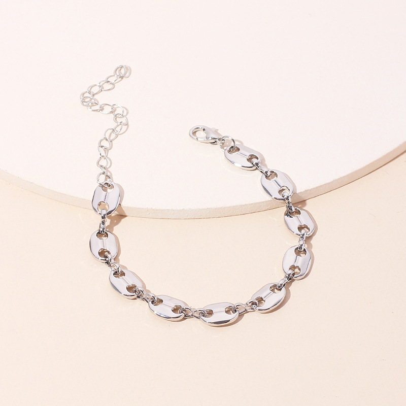 34g Weight Necklace Classification Wedding, Travel Occasion Women'S Gender White, Gold Color Fashion Pig Nose Chain Button Bracelet Necklace Sets For Women Clavicle Chain Wild Jewelry Nihaojewelry 10