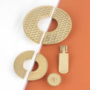 �S��ֱ�N�~�[��ɫ���~���֬F�����s��������ψA�ν�ɫ��~����