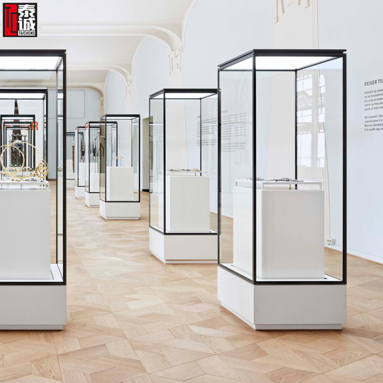博物馆展厅烤漆独立展示柜文物艺术品展示柜白色透明展览馆展示台