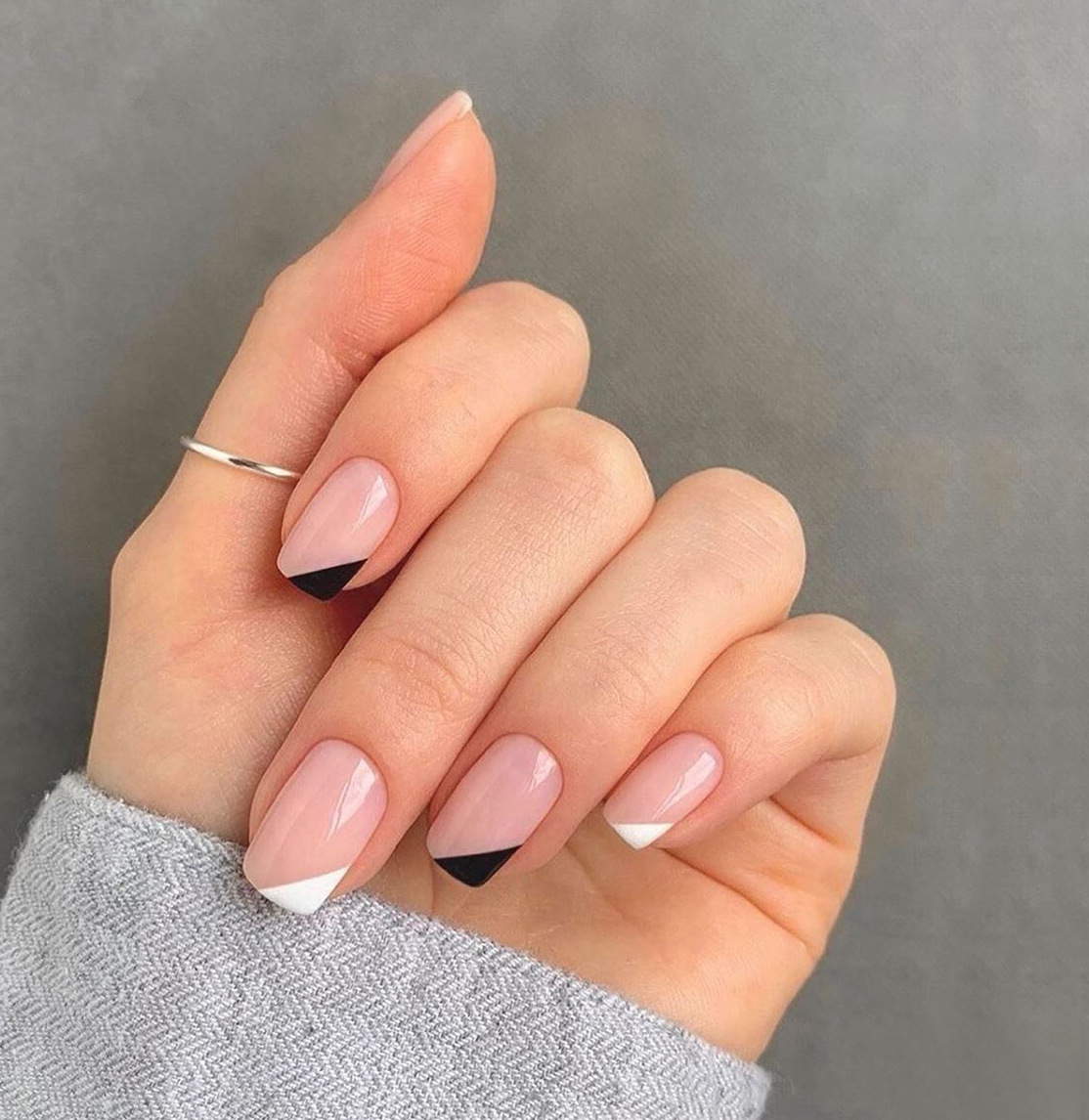 Simple Black And White French Manicure Fake Nails Wear Nails Finished Nail Stickers Waterproof And Removable Nail Pieces Foreign Trade Supply