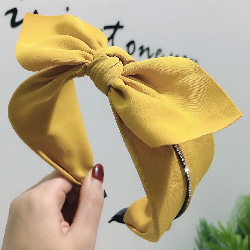 Korean Bow Creative High-end Hair Accessories Korean Rhinestone Headband Wide Edge Non-slip Fabric Hair Hoop Women display picture 4