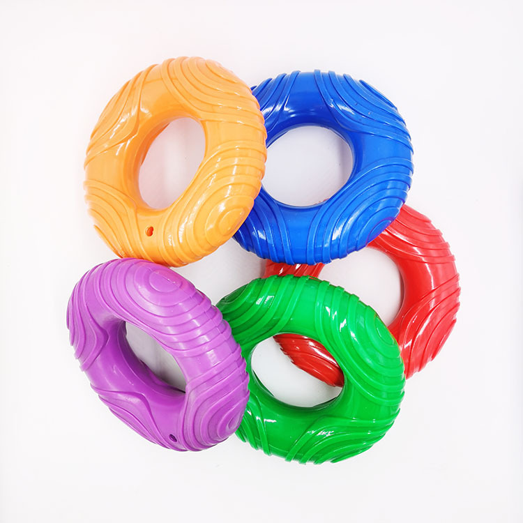 Nuevo anillo de goma de limpieza de dientes molares de juguete para perros Nuevo hilo TPR Sound Donut mediano y grande juguete para mascotas