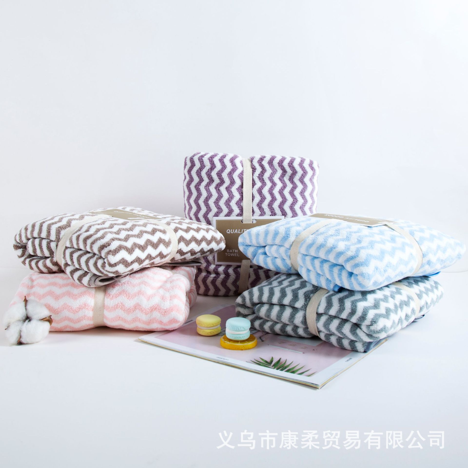 珊瑚绒水纹浴巾