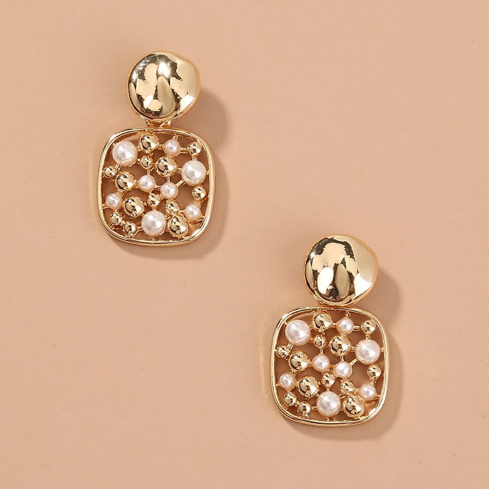 Fashion Square Pearl Hollow Short Style Pineapple Earrings display picture 6