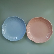东南亚密胺餐具9寸豪华花边浅盘汤碟美耐皿盘子凹凸效果粉红浅蓝