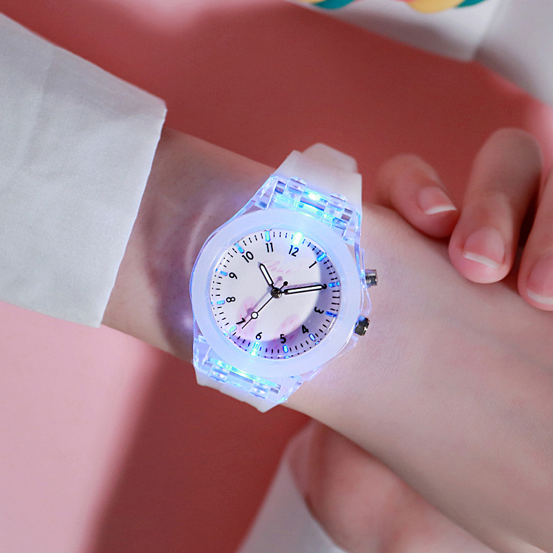 Montre Pour Enfants Lumineux Coloré Brillant Dessin Animé Lapin Quartz Dessin Animé Montre En Gros display picture 7