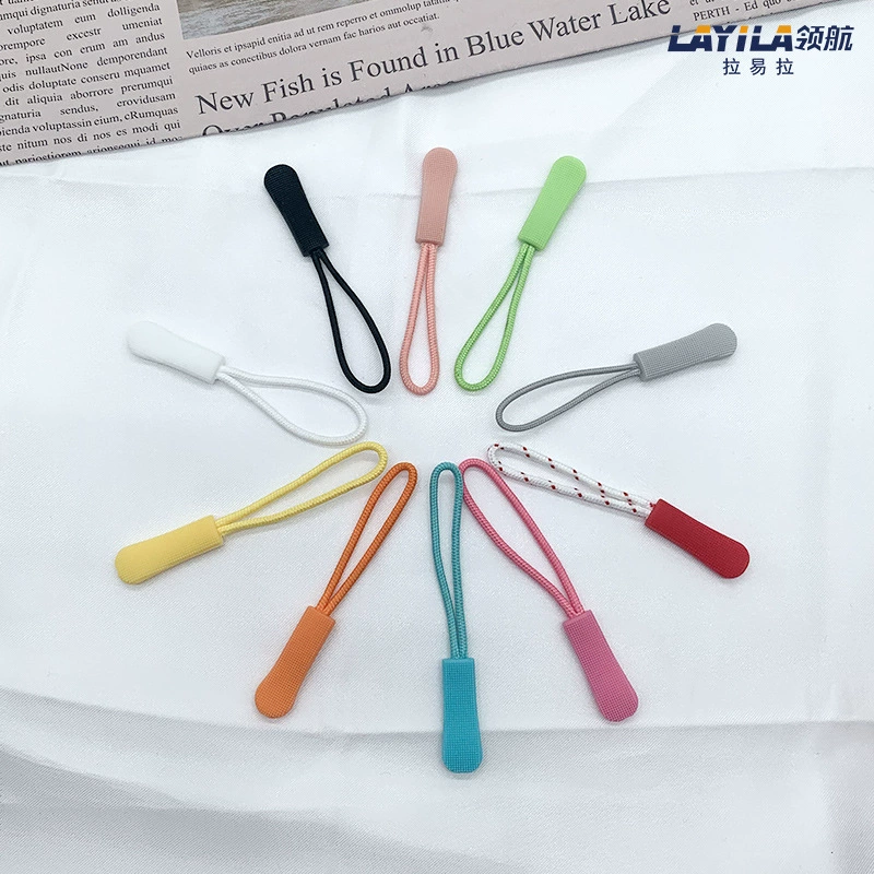 Manufacturer sells PVCPU injection molded soft rubber pull rope plastic zipper puller luggage handbag clothing puller pull buckle