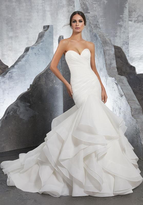 New autumn and winter strapless performance dress bride wedding evening dress New autumn and winter strapless performance dress bride wedding evening dress