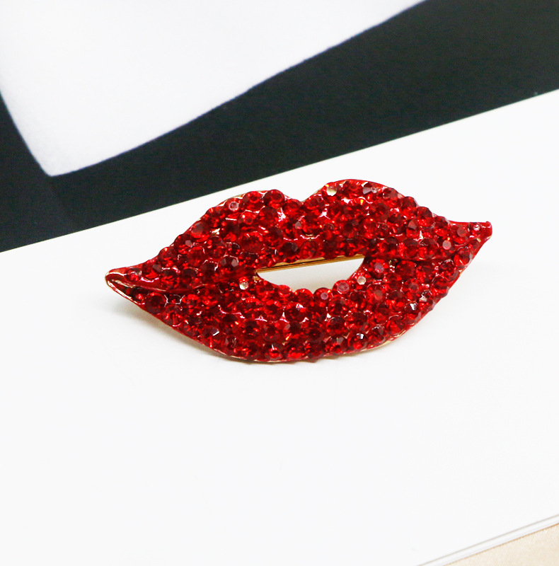 Lips Pattern Fashion Pin Lips Alloy Enamel Gold Plated Rhinestones Unisex Brooches