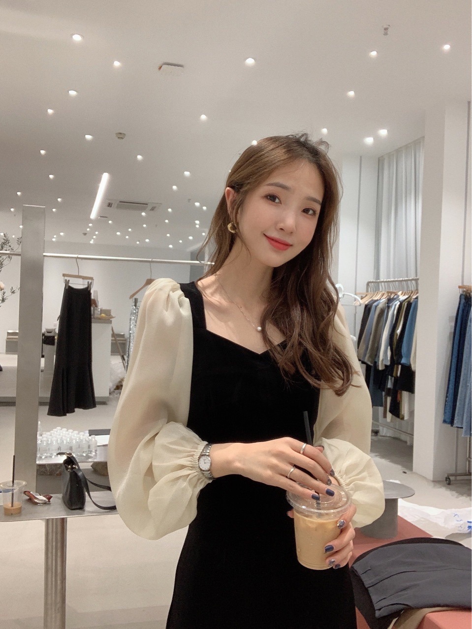 NEW OPEN秋冬气质女神范温柔风轻奢名媛复古金丝绒唯美连衣裙3381