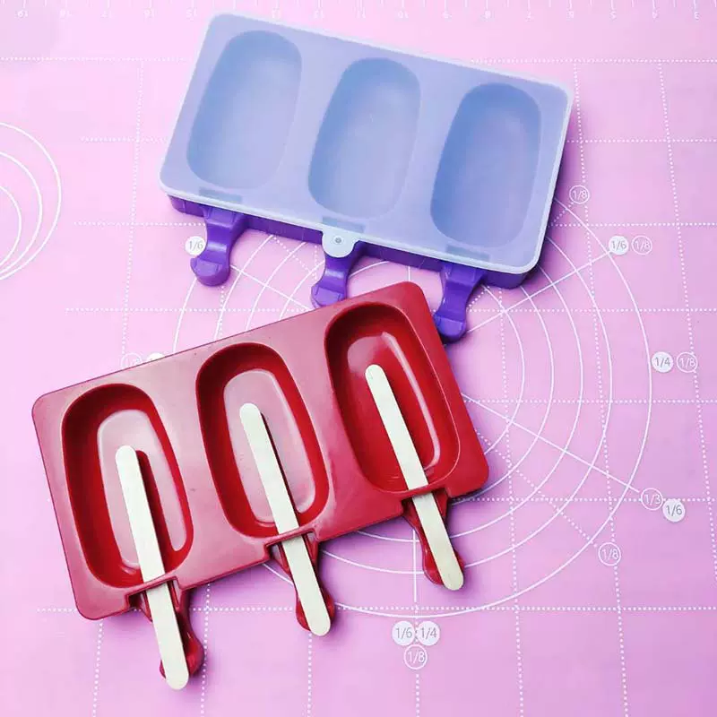 厂家直供 3连椭圆棒冰模自制冰激凌硅胶小布丁带盖DIY雪糕模具