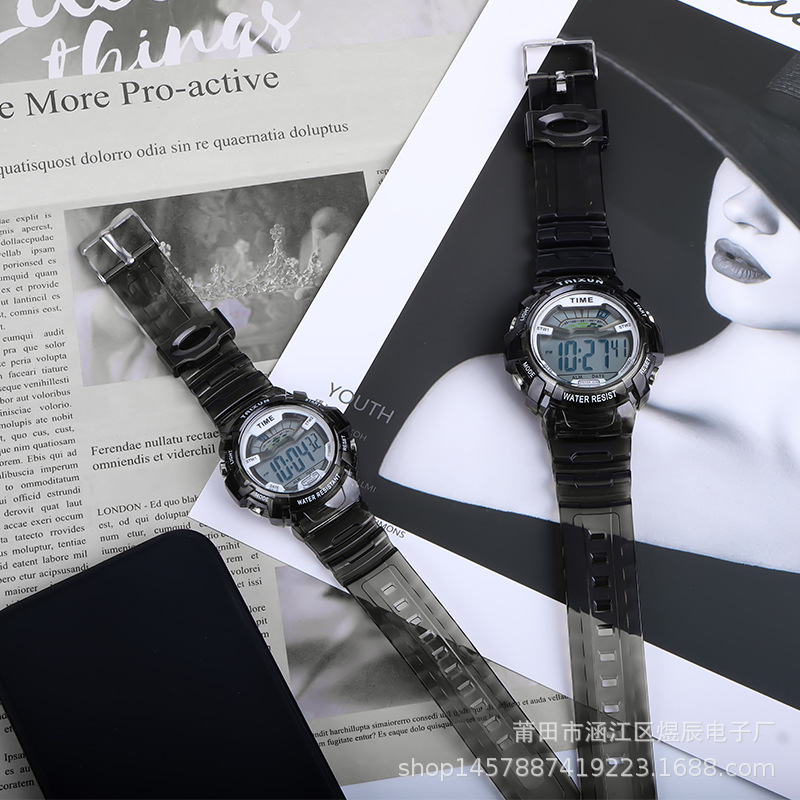 厂家新款男女学生防水电子表运动透明表带ins超火腕表情侣手表潮|ru