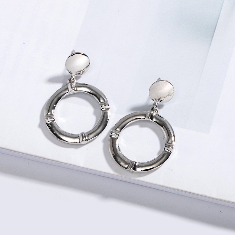 New Simple Alloy Round Earrings display picture 3