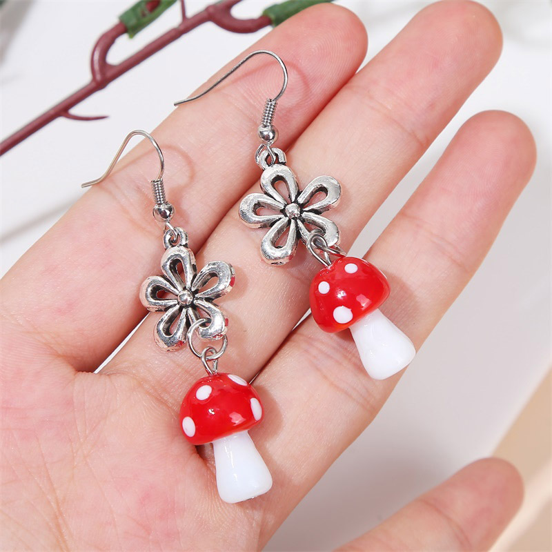 Retro Exquisite Long Flower Ceramic Mushroom Earrings display picture 2