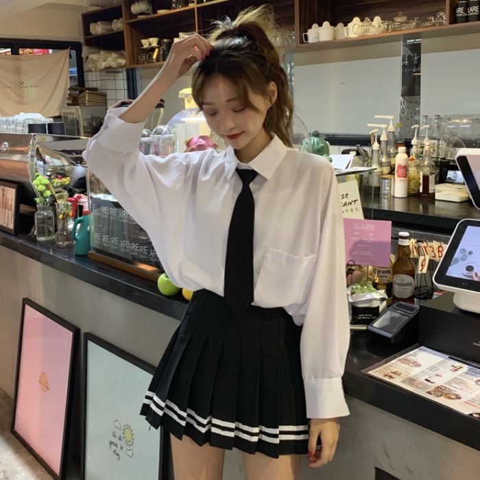 Small design spring shirt
