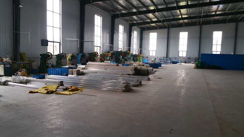 2742102859_307135224