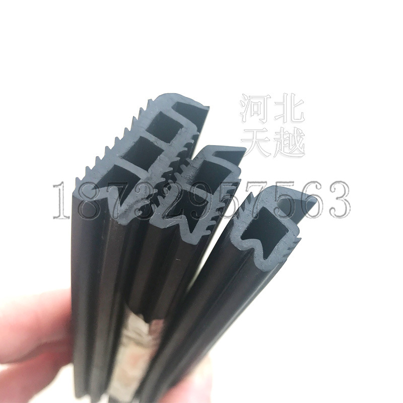 单腔双腔设备底槽填缝密封条三元乙丙唇形机械设备双面波纹密封条