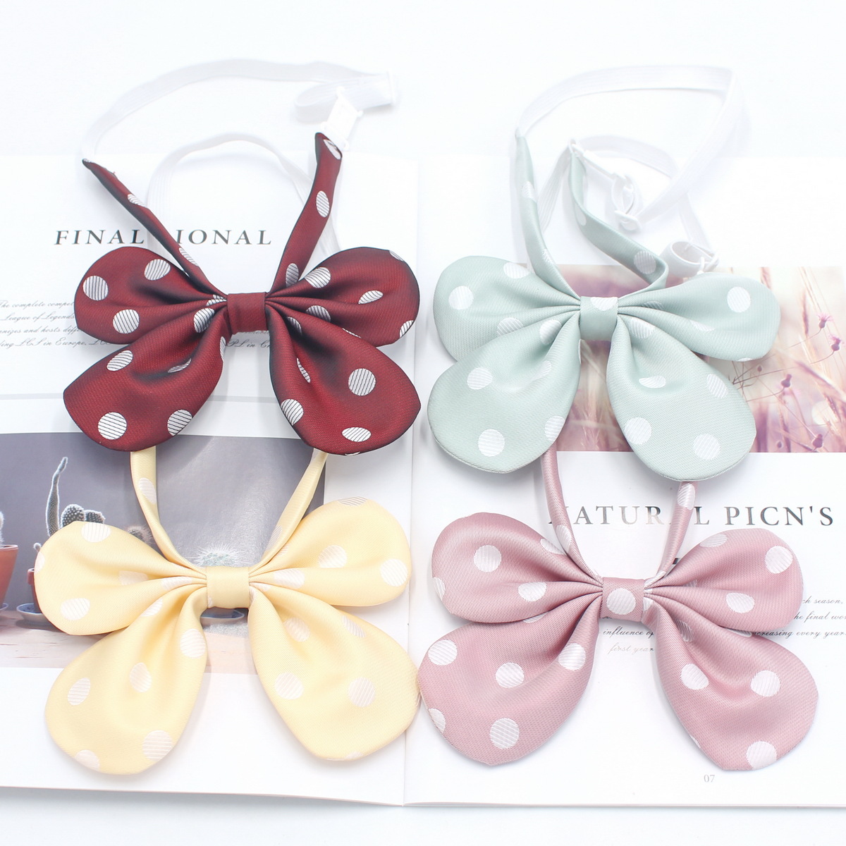 Pluma curvada raíz conejo oreja collar flor pajarita femenina estilo coreano lunares lindo arco JK uniforme pajarita fabricante en stock