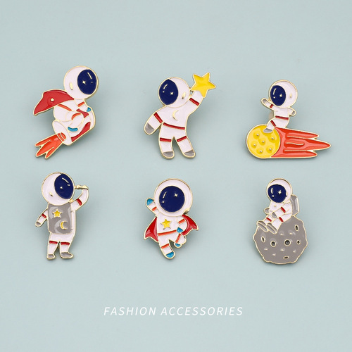 Astronaut small brooch for men and women, cute Japanese astronaut badge ins trendy personalized school bag bag decorative pin buckle