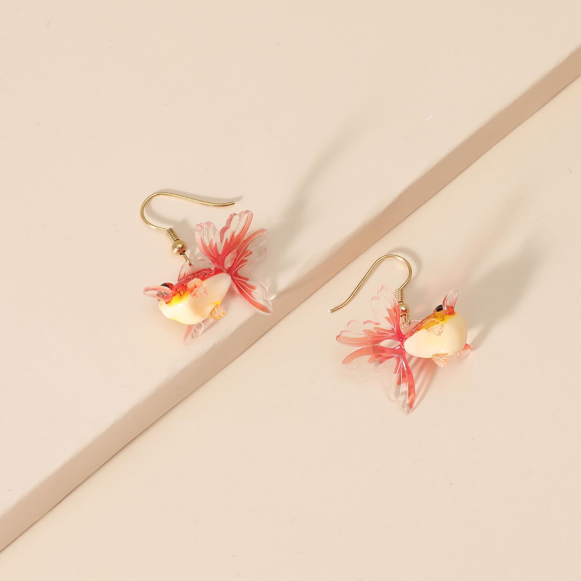 Mode Retro Ethnische Stil Goldene Koi-ohrringe Japan Und Südkorea Einfache Persönlichkeit Kreative Nischen Design Temperament Ohrringe display picture 2