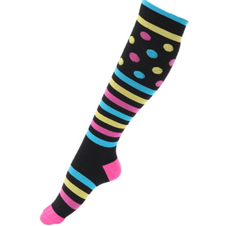 Unisexe Des Sports Géométrique Fibre D'acétate Nylon Crew Socks Une Paire display picture 34