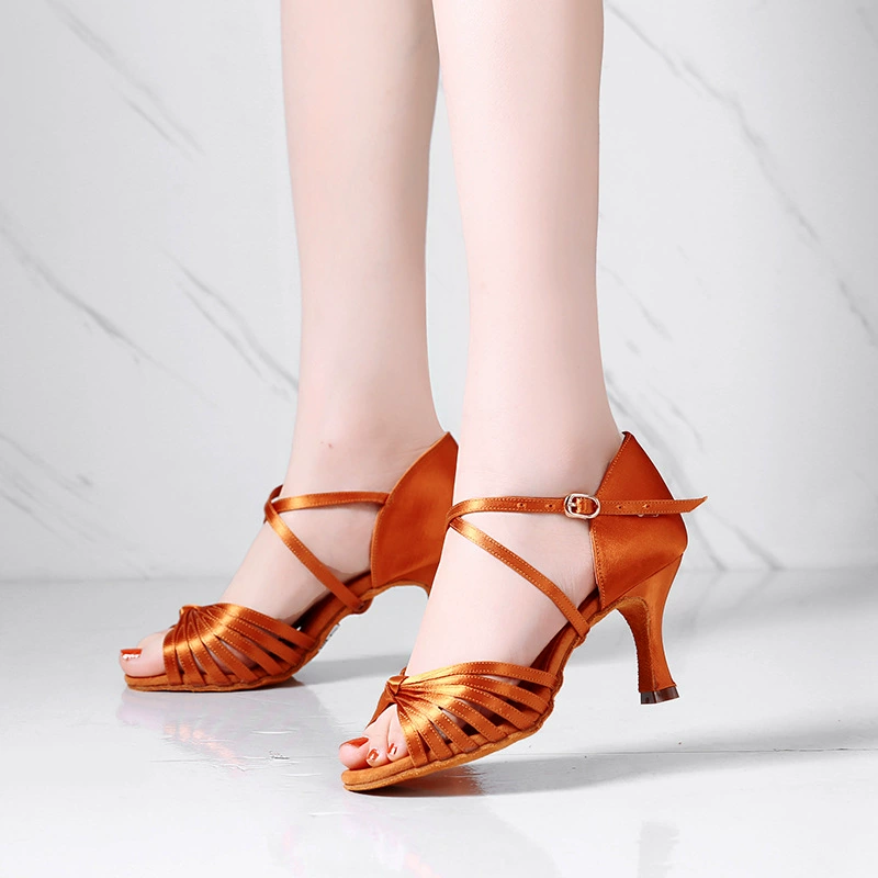 酷彩贝蒂 New adult lady's national standard dance room professional Latin dance shoes exactly high heel dancing shoes