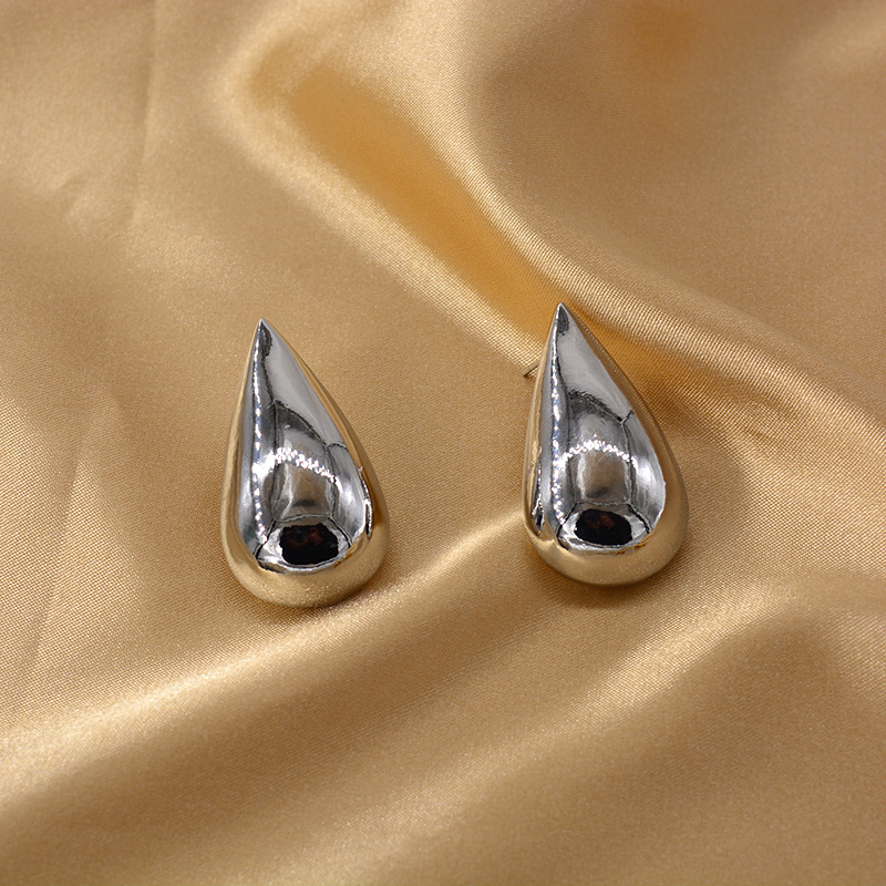 New Fashion Wild Simple Silver Plated Smooth Drop Earrings Wholesale display picture 4