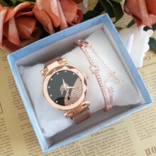 ���Q�ɼ������Fʯ���ZŮ�����b�YƷ�bһֻ�Z�r�����eŮʿ�ֱ�