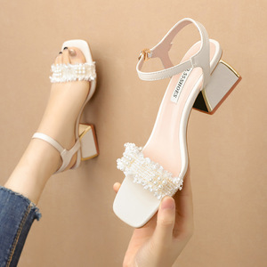 Korean fashion open toe sandals， thick heels， women’s shoes
