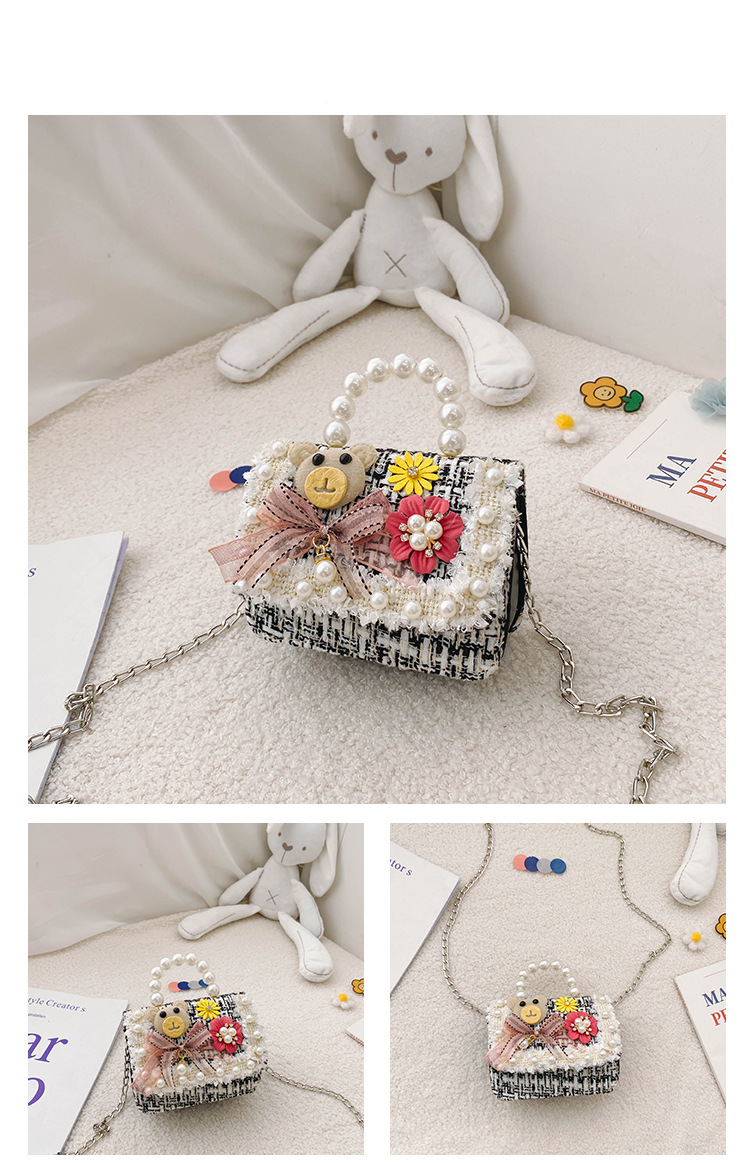 Cross-border New Arrival Children's Bags 2020 Winter New Classic Style Pearl Hand Bag Western Style Girl Chain Messenger Bag display picture 14