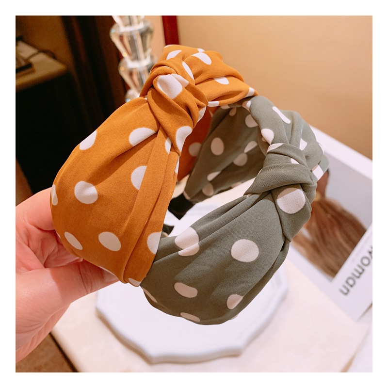 Retro Sweet Cream Polka Dot Middle Knot Double Hoop Wholesales Yiwu Suppliers China display picture 10