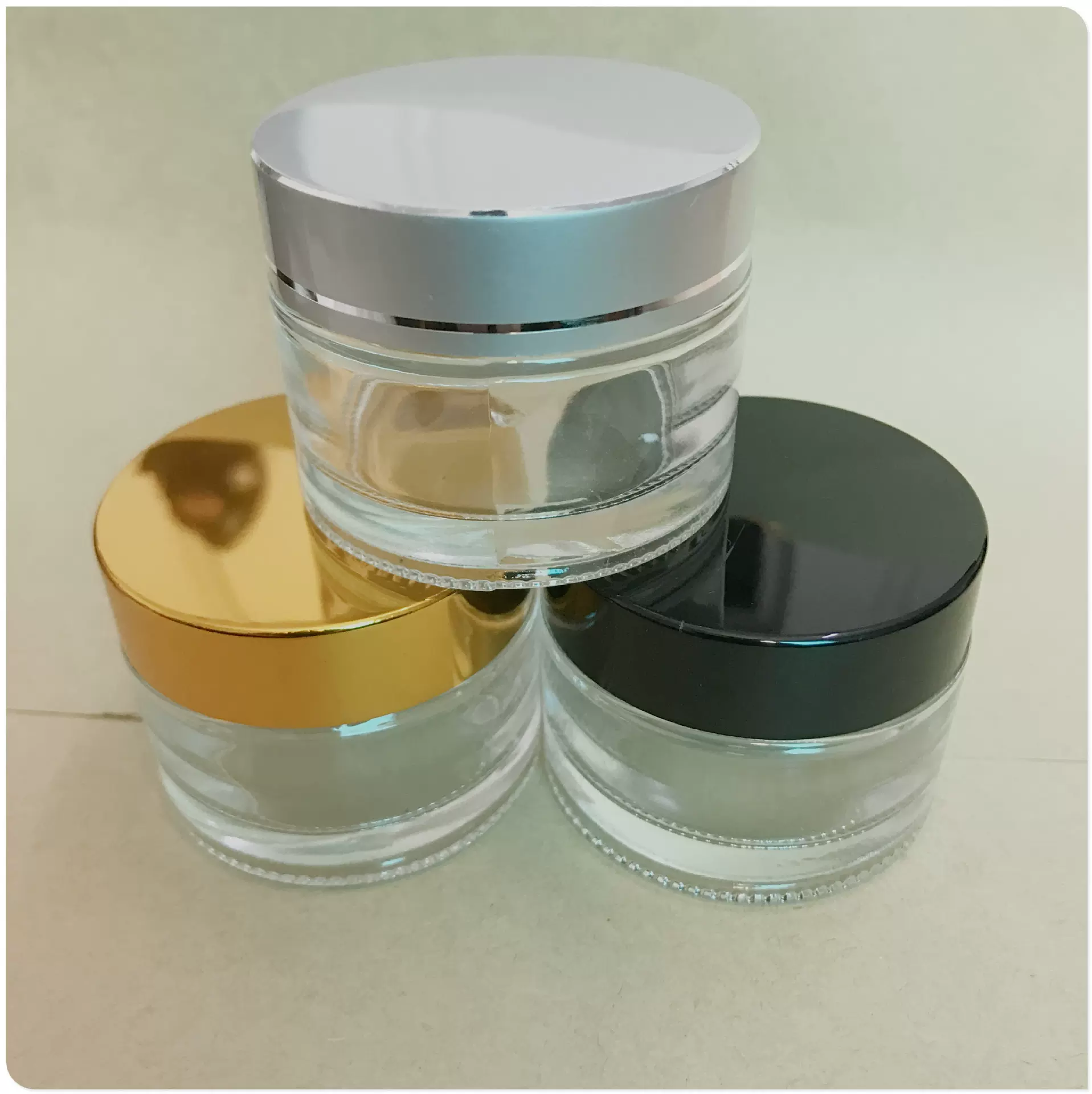 厂家定制5g~50g电化铝盖透明分装瓶面霜瓶棕色膏霜瓶化妆品瓶套装