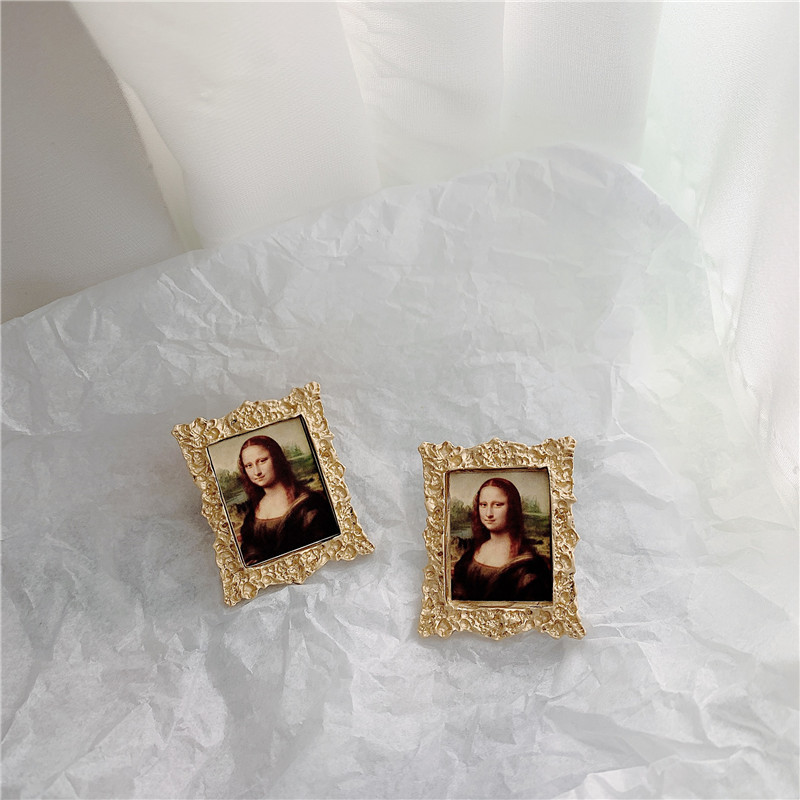 French Retro Portrait Frame Earrings display picture 7