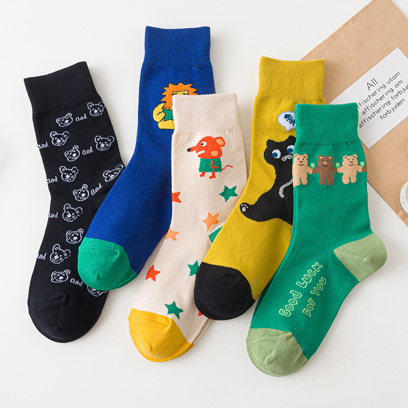 Spring and Autumn women's mid-calf socks cute animal cartoon pattern socks women's stall goods source fashion socks wholesale Spring and Autumn women's mid-calf socks cute animal cartoon pattern socks women's stall goods source fashion socks wholesale