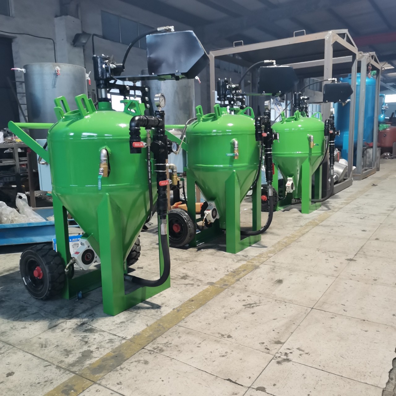 水喷砂机 无尘喷砂机 环保喷砂机 野外除锈机