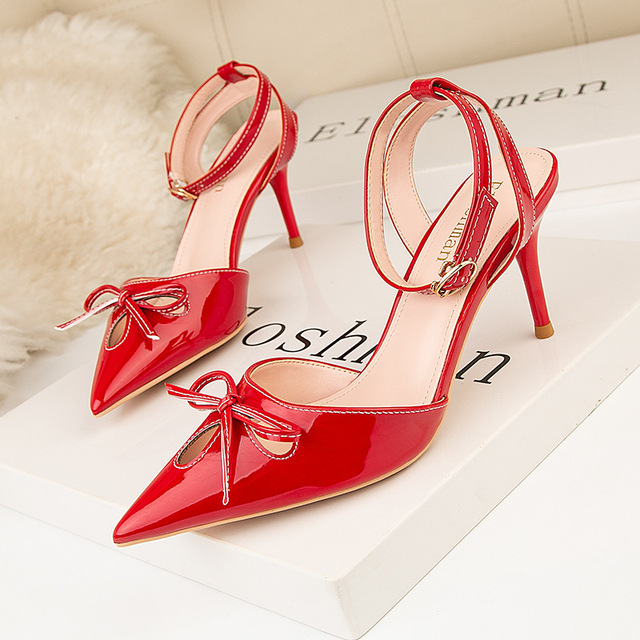 Fashion women’s shoes slim heels high heels bow pointed high heels show thin sandals